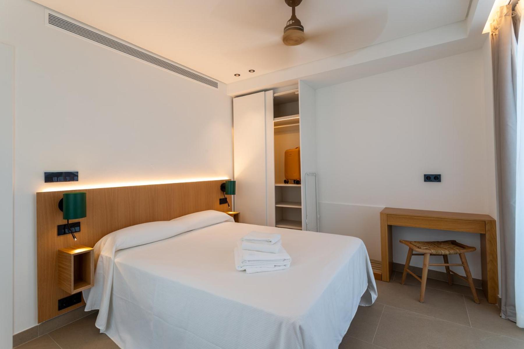 Hotel Apartamentos Hamus Conil De La Frontera Ngoại thất bức ảnh
